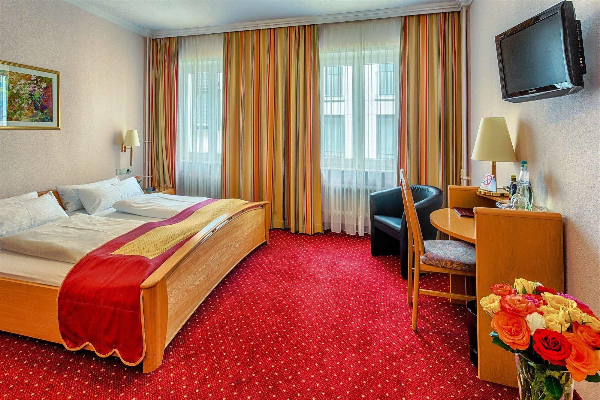 Hotel Roemerhof Baden-Baden Extérieur photo
