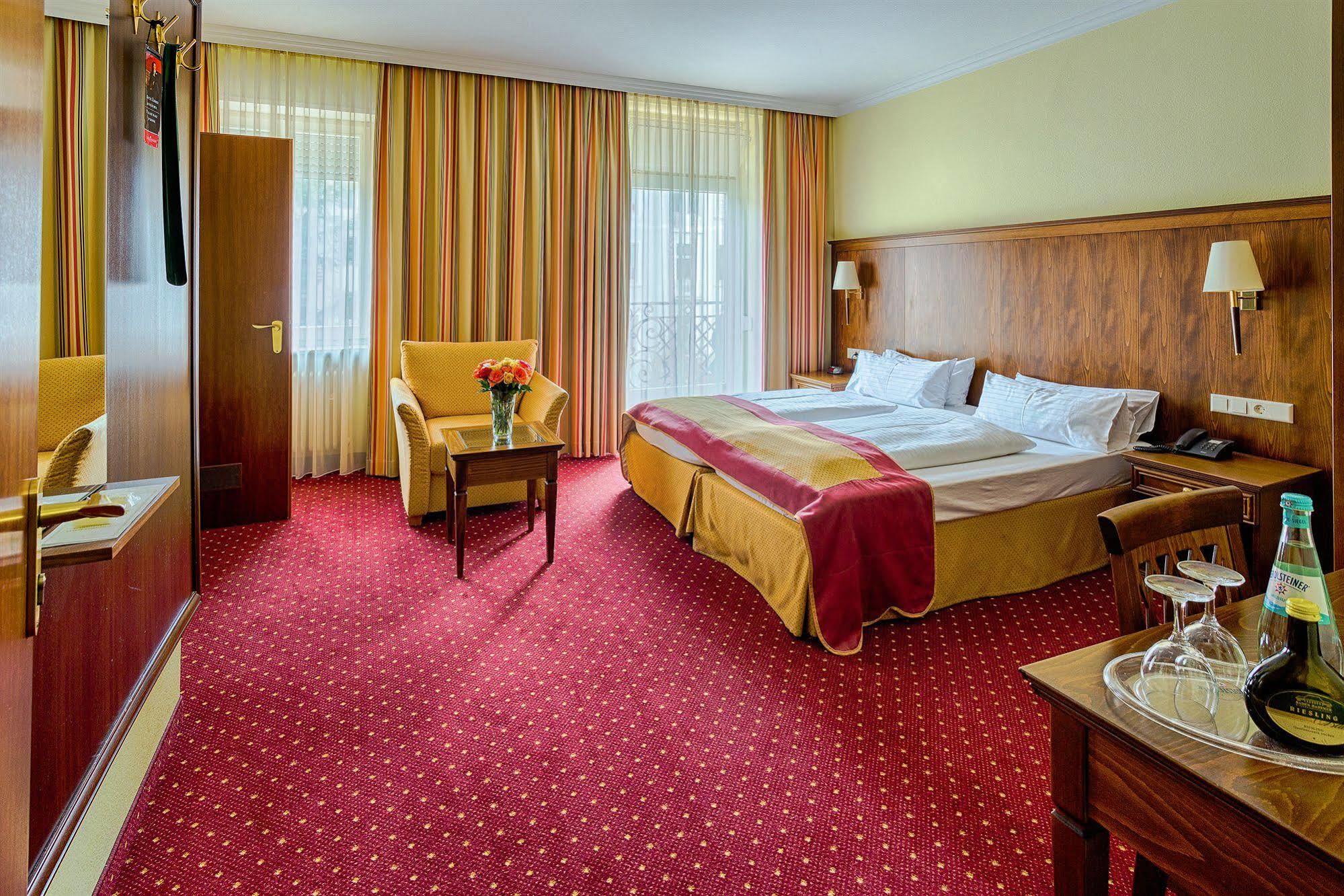 Hotel Roemerhof Baden-Baden Extérieur photo